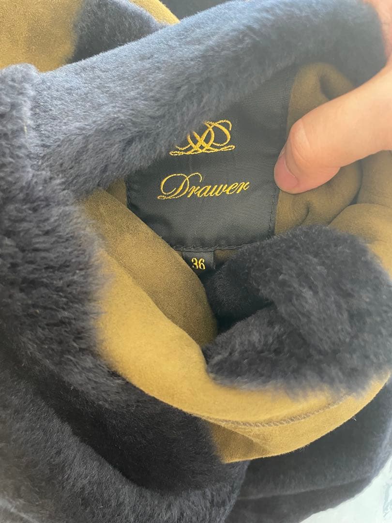 ネイビー×カーキリバーシブル　ムートン素材 ロングコート