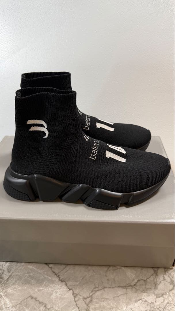 バレンシアガ　シューズ未使用23cm