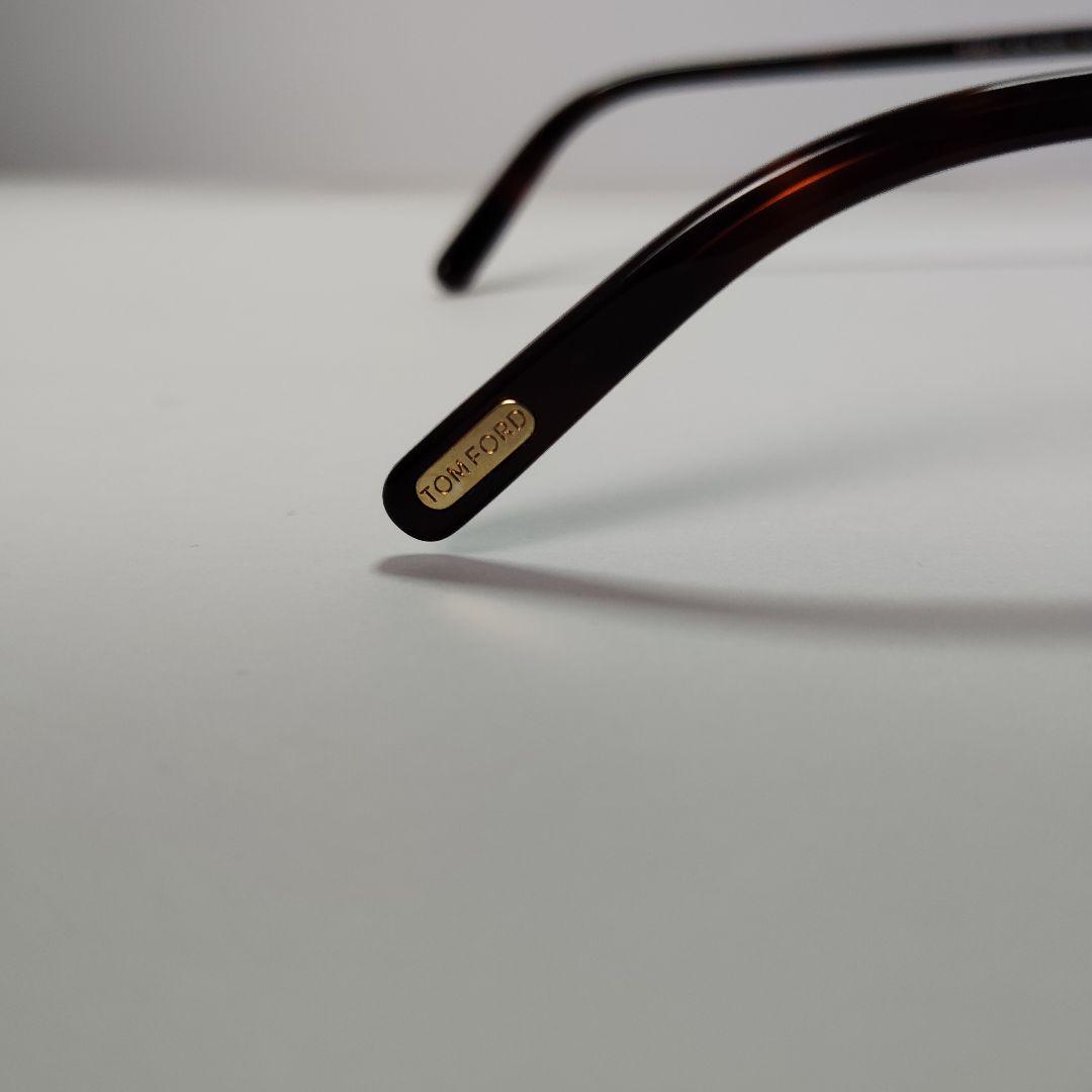 ✨️新品未使用✨️トムフォード スクエア サングラス FT0963-D-52A