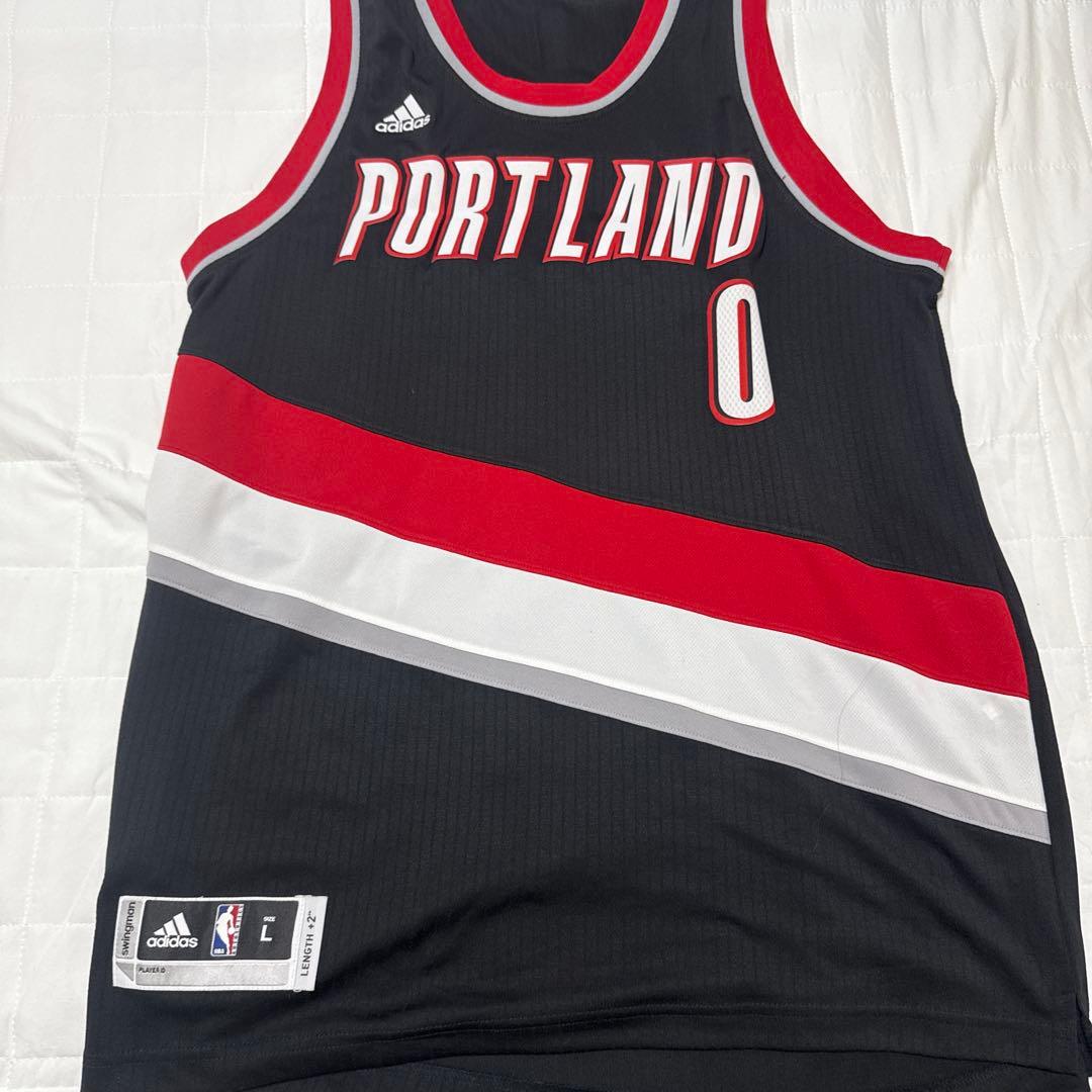 nba サイン入り　リラード　ユニフォーム