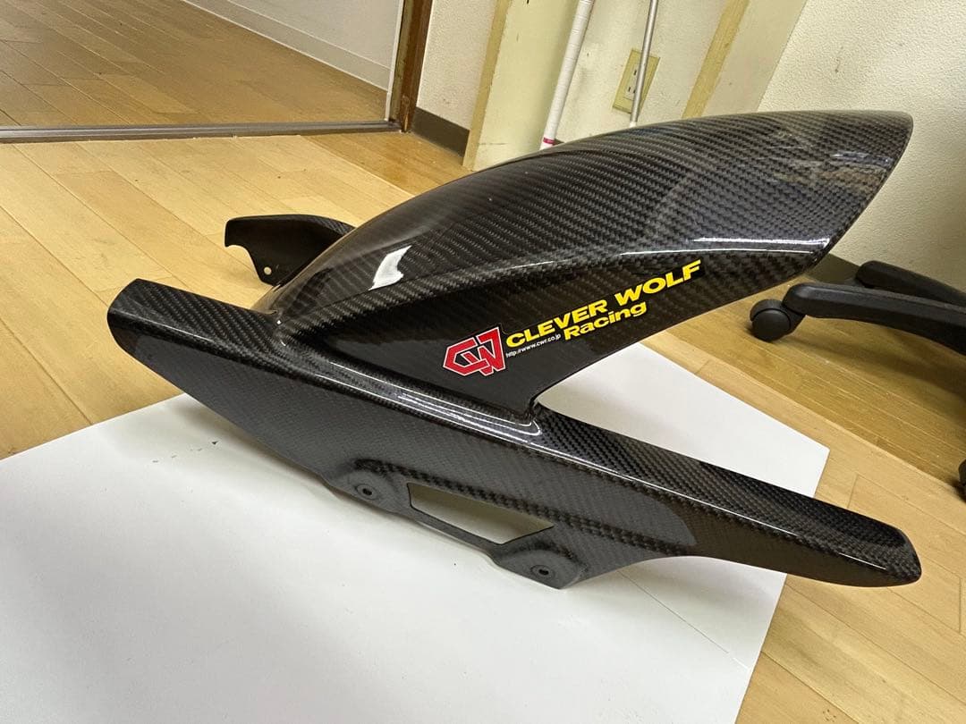 clever wolf 綾織カーボンフェンダー