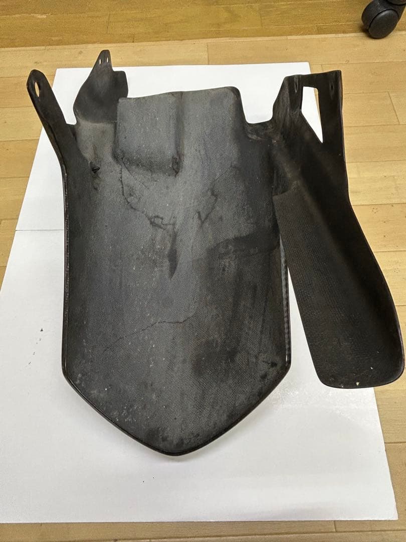 clever wolf 綾織カーボンフェンダー