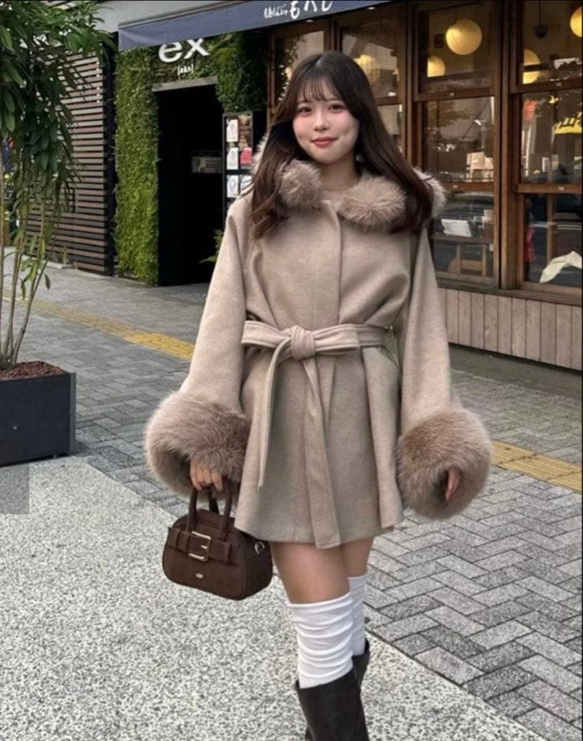 chico ファー付きフード襟マルチwayケープコート