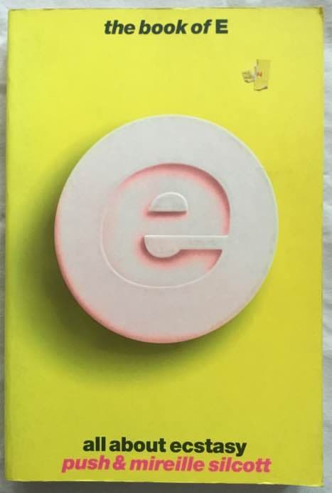 洋書 the book of E