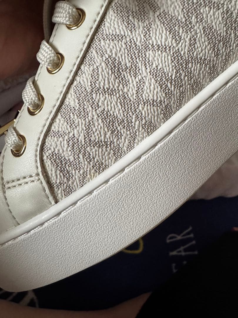 唄い屋新品MICHAEL KORS ロゴ入り厚底スニーカー