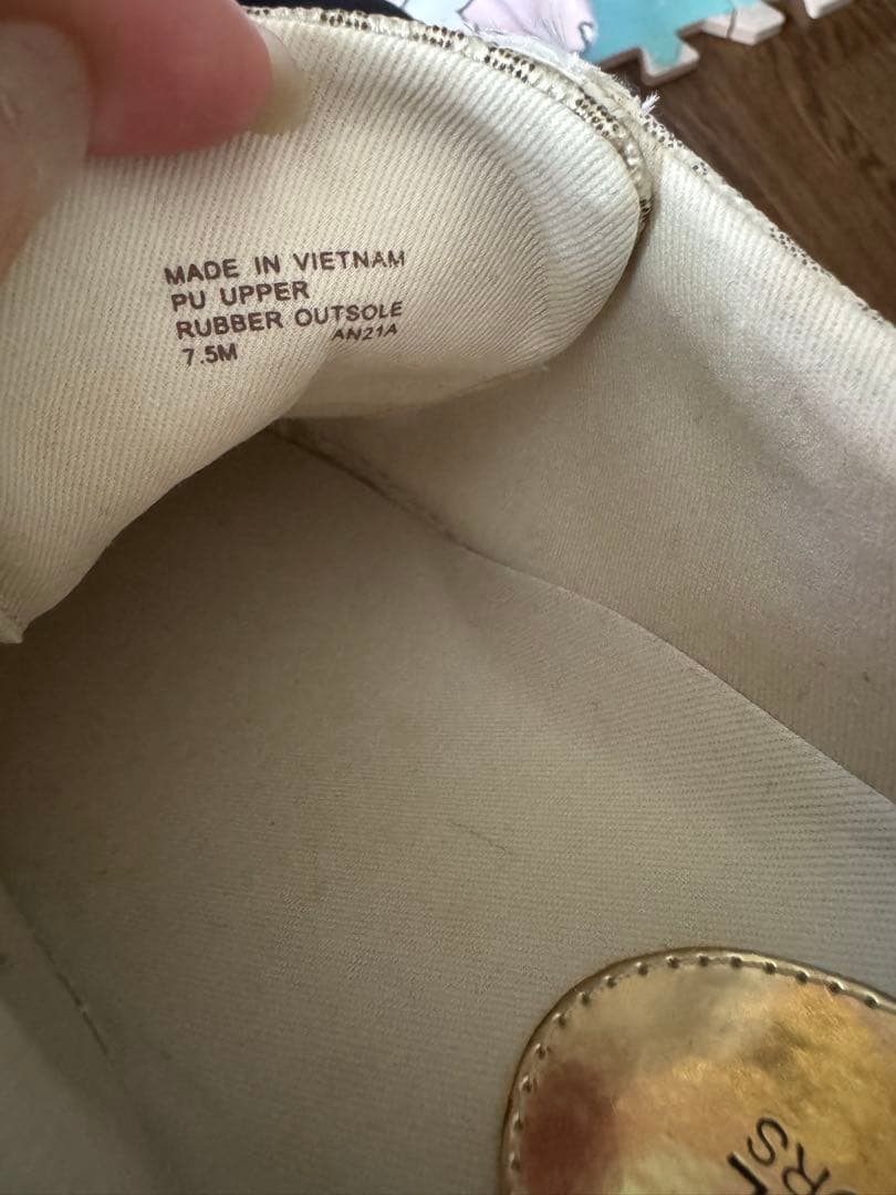 唄い屋新品MICHAEL KORS ロゴ入り厚底スニーカー