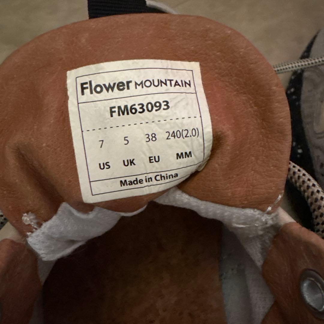 フラワーマウンテン　スニーカー　24cm