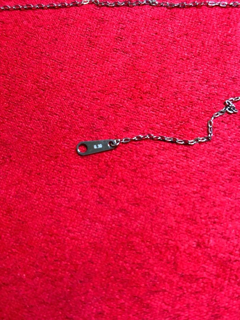 レーザーホールダイヤモンドネックレス