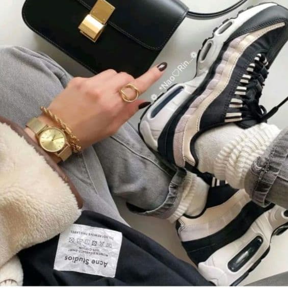 NIKE AIR MAX 95 エアマックス95 24cm CV8828-001