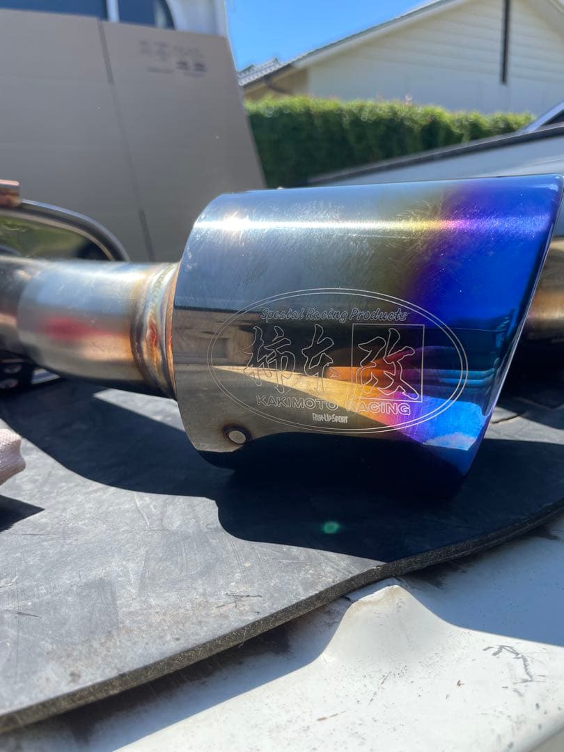 ３７スカイライン用　柿本改マフラー
