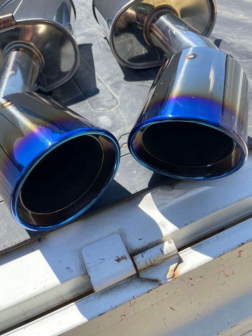 ３７スカイライン用　柿本改マフラー