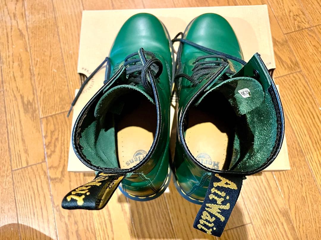 【美品】ドクターマーチン　緑色　UK8 26.5〜27.0