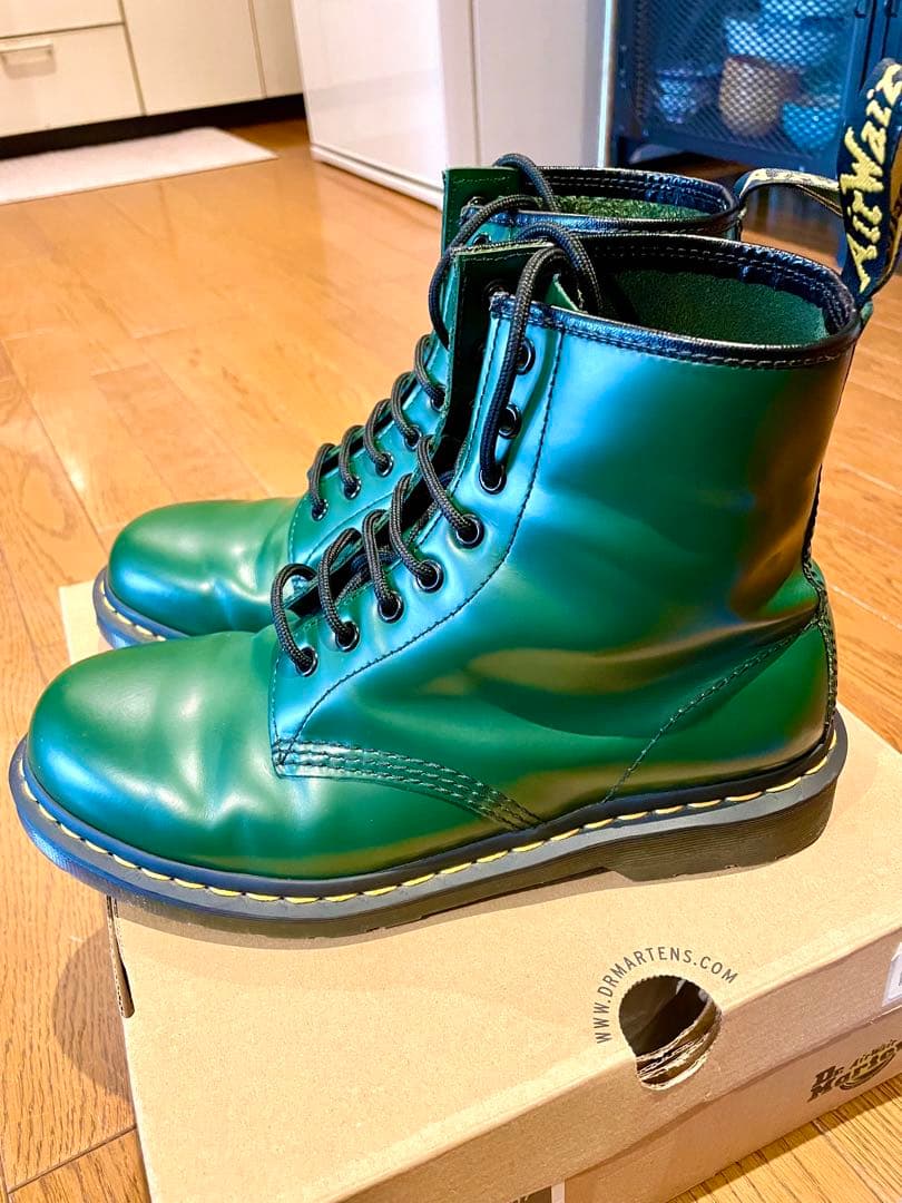 【美品】ドクターマーチン　緑色　UK8 26.5〜27.0