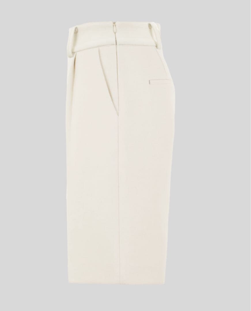 yonfa ヨンファ　バミューダパンツ　ミルク　パンツ