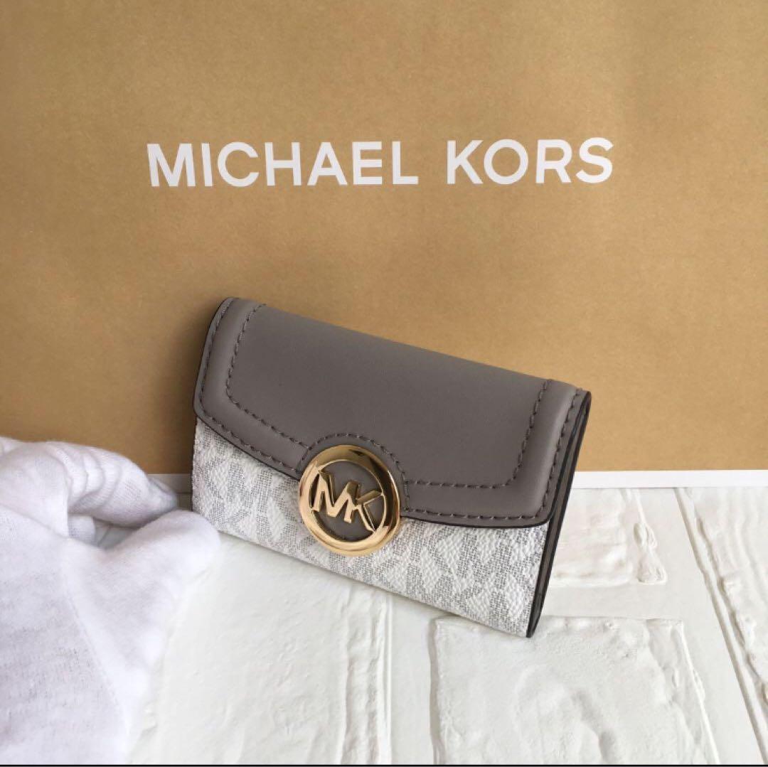 新品 マイケルコース MICHEAL KORS グレー キーケース