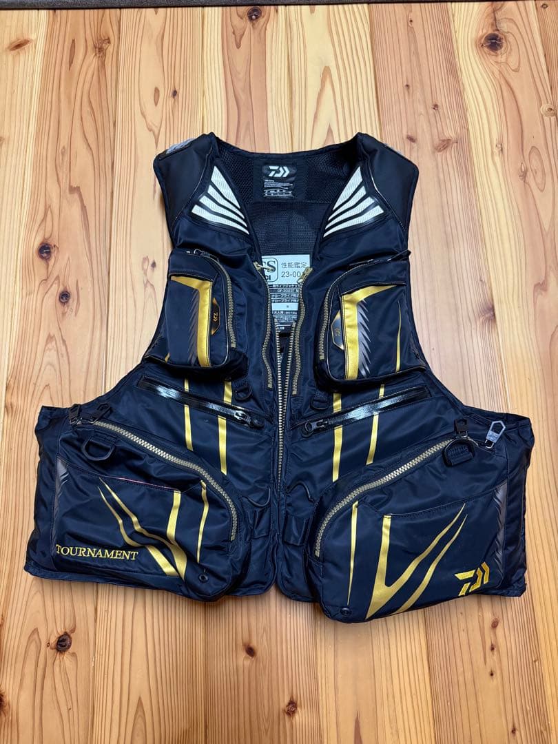 Daiwa トーナメント　フローティングベスト　DF3023T サイズXL