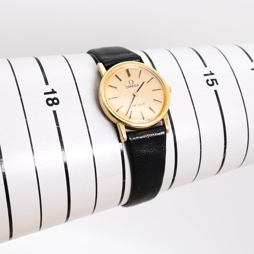 稼働 OMEGA 腕時計 手巻き 機械式 ラウンド アンティーク 2600