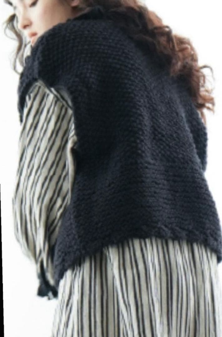 ネストローブ　ペルーボッブルニットベスト　( BLACK)