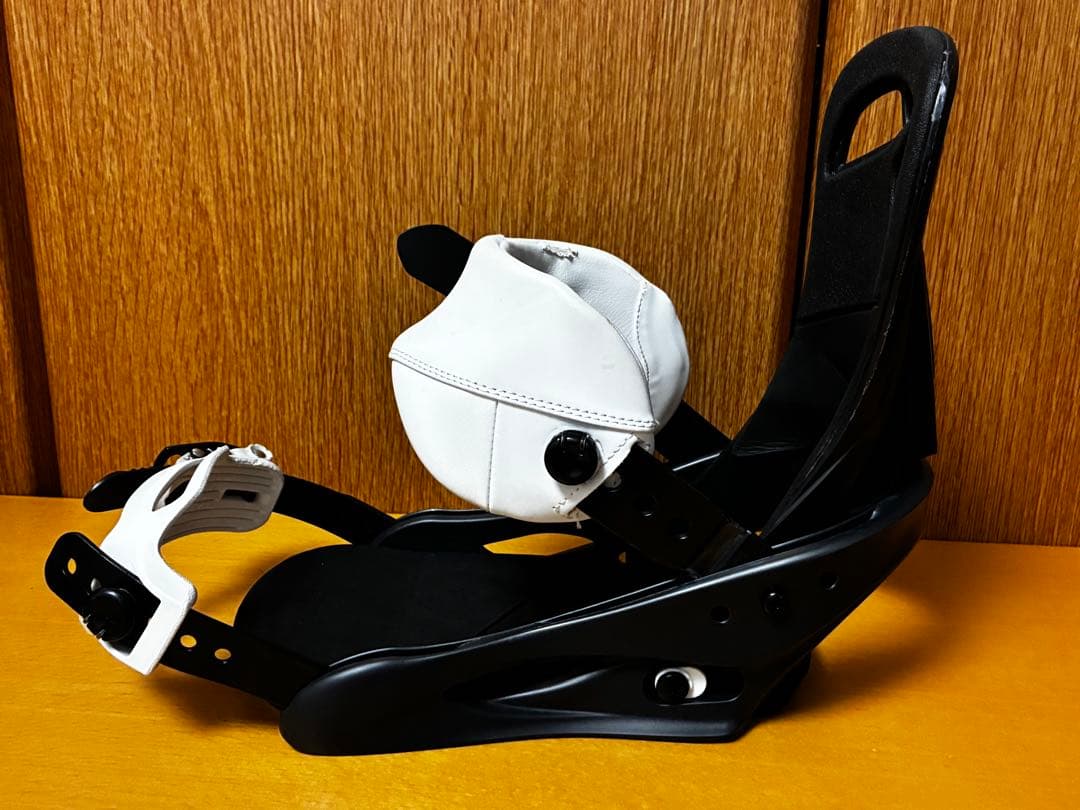 バートンBURTONバインディング【シチズン（レディースSサイズ）白×黒】キッズ