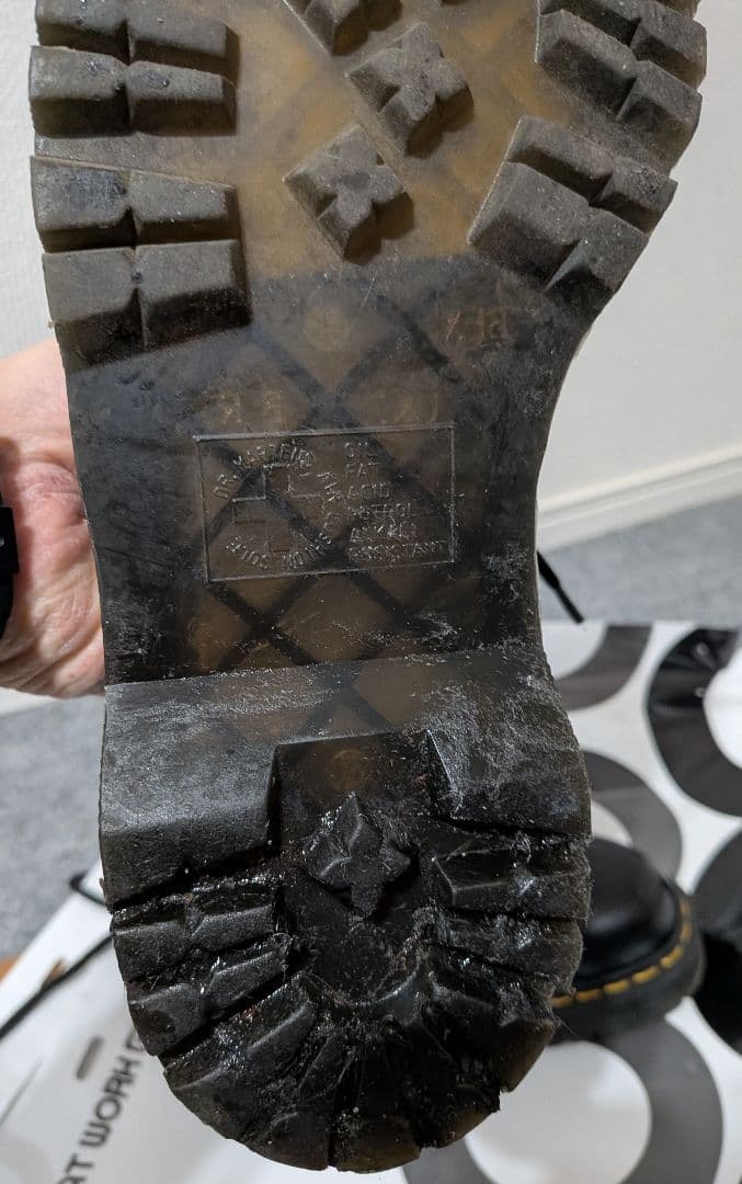 【UK7】Dr. Martens BEX 3ホール