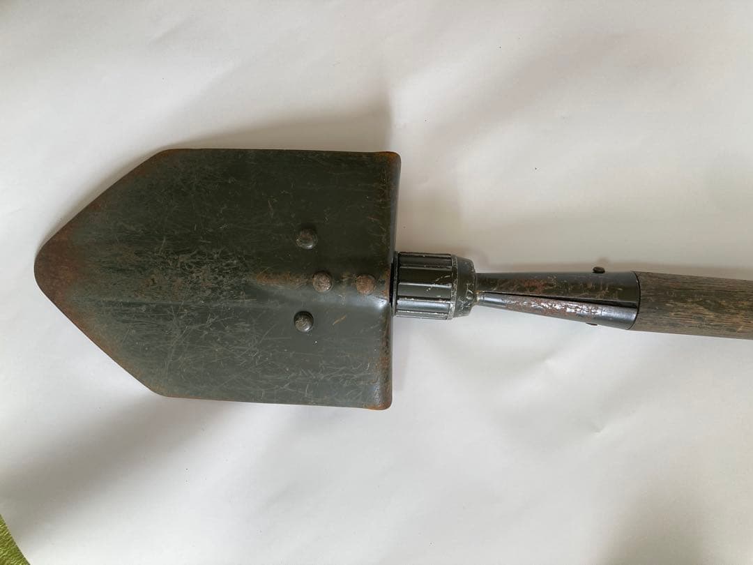 【米軍放出品】折りたたみ式シャベル1953年製