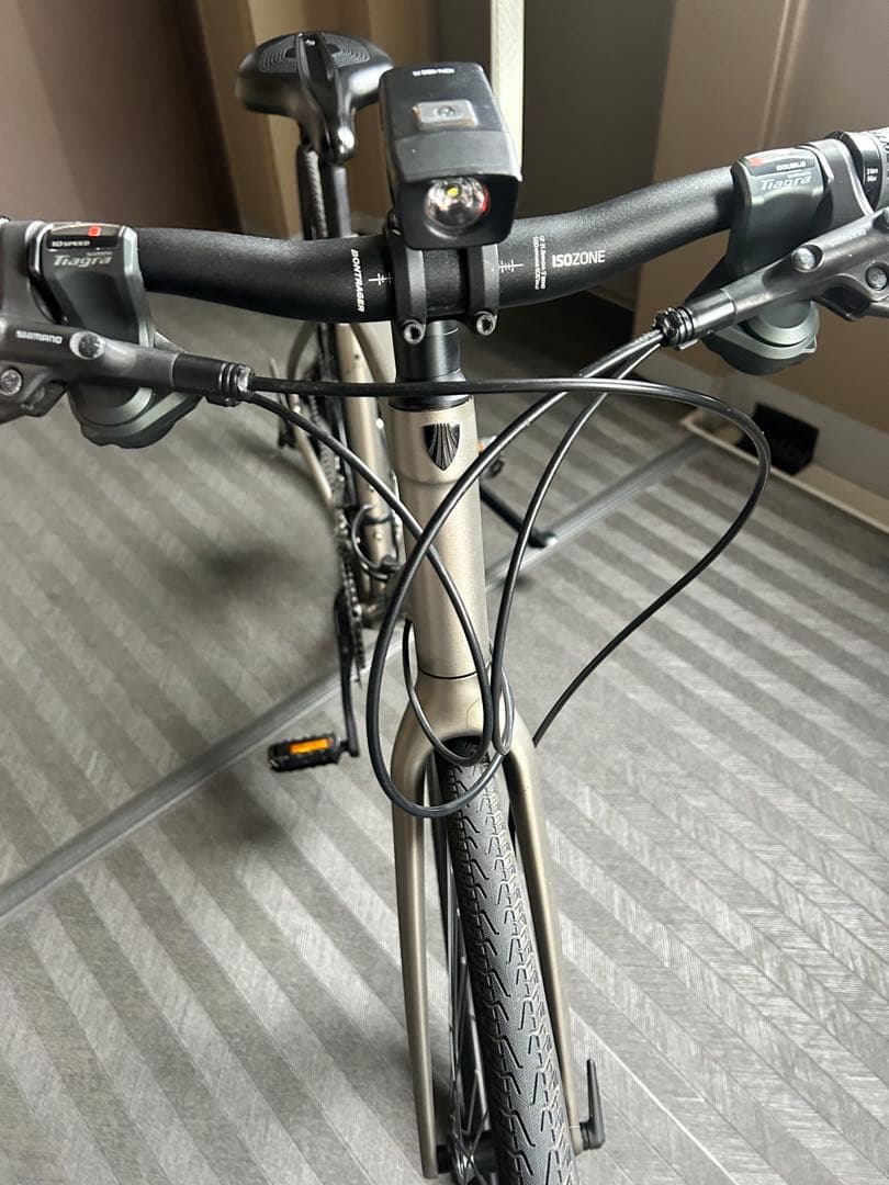 ［直接引取 大阪限定］TREK FX4 DISC 2020年モデル クロスバイク