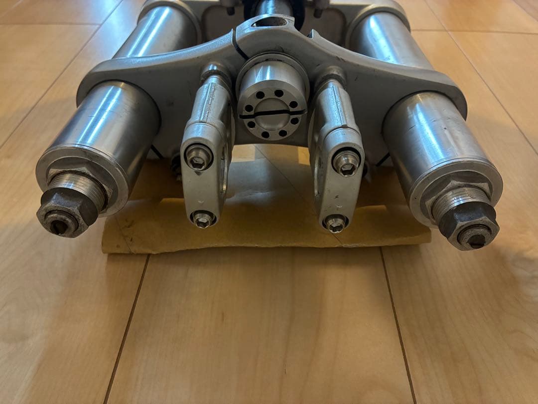 ドゥカティ モンスター S4 フロントフォーク