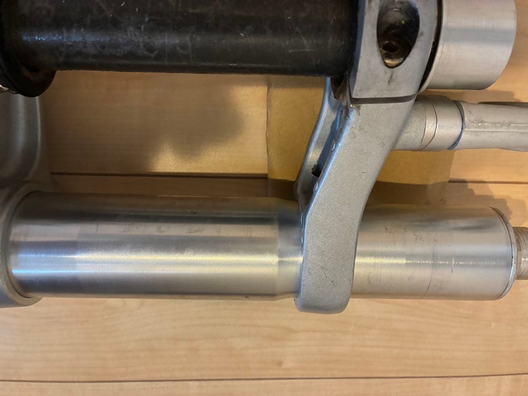 ドゥカティ モンスター S4 フロントフォーク