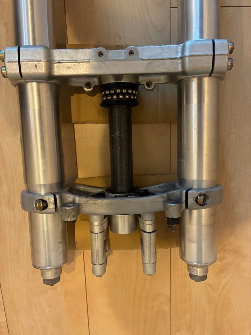 ドゥカティ モンスター S4 フロントフォーク