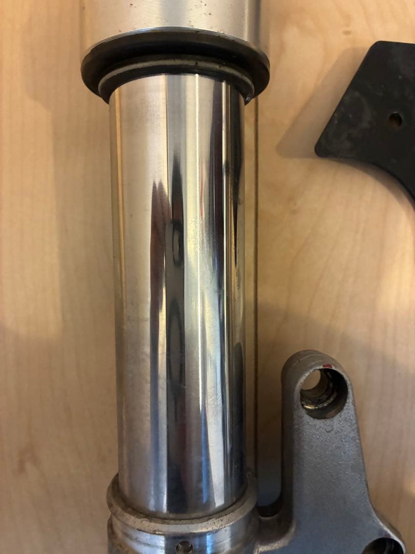 ドゥカティ モンスター S4 フロントフォーク