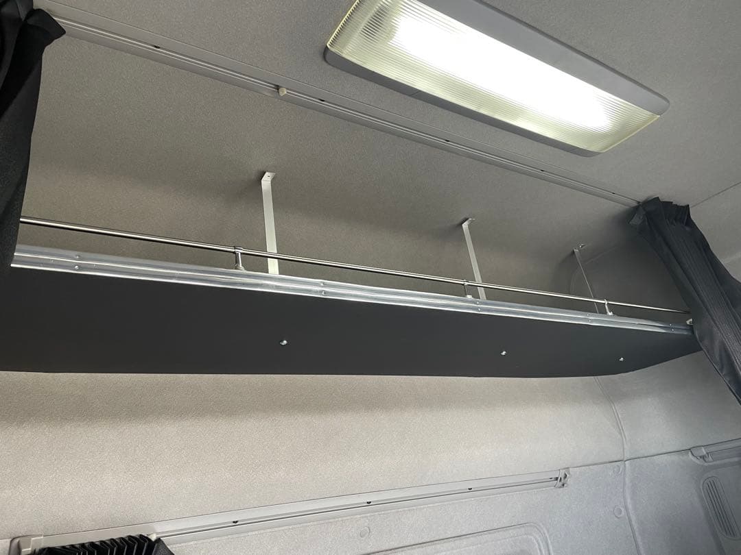 りょんちー‼️UDクオン　オーバーヘッドコンソール　寝台