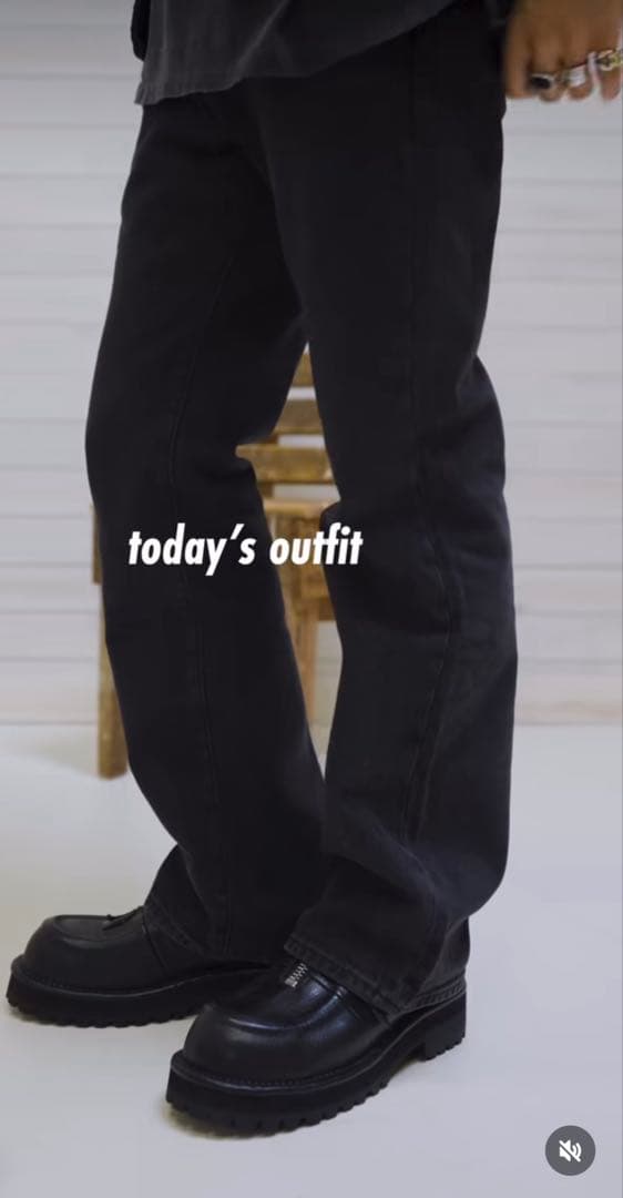 INVISIBLE MOCCA フロントジップブーツ