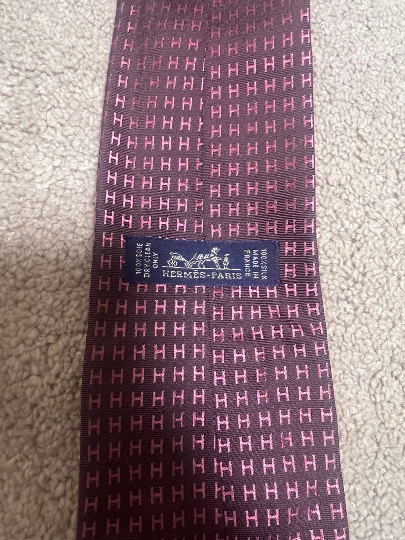 美品　HERMES エルメス　ネクタイ　総柄　Ｈ柄　ファソネ　紫