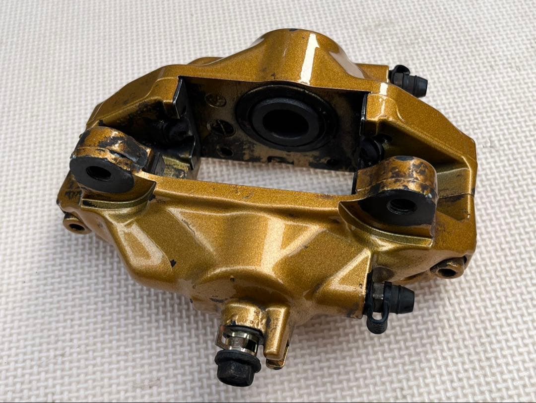 ブレンボ ゴールドキャリバー 2POT