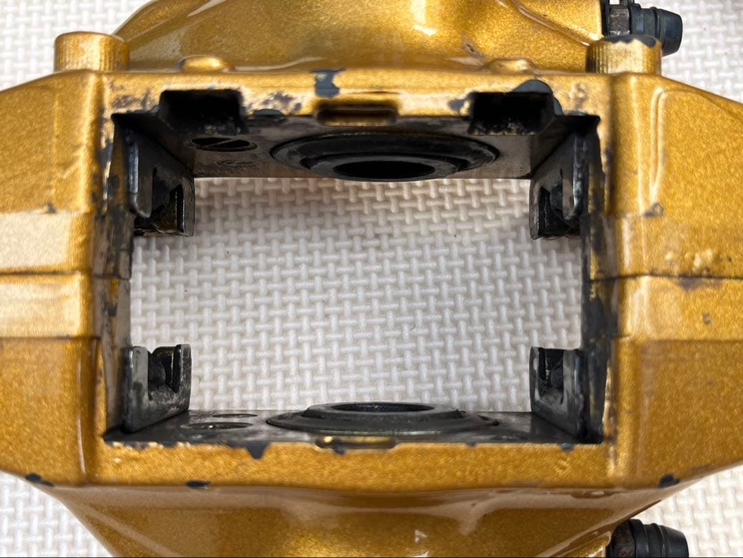 ブレンボ ゴールドキャリバー 2POT