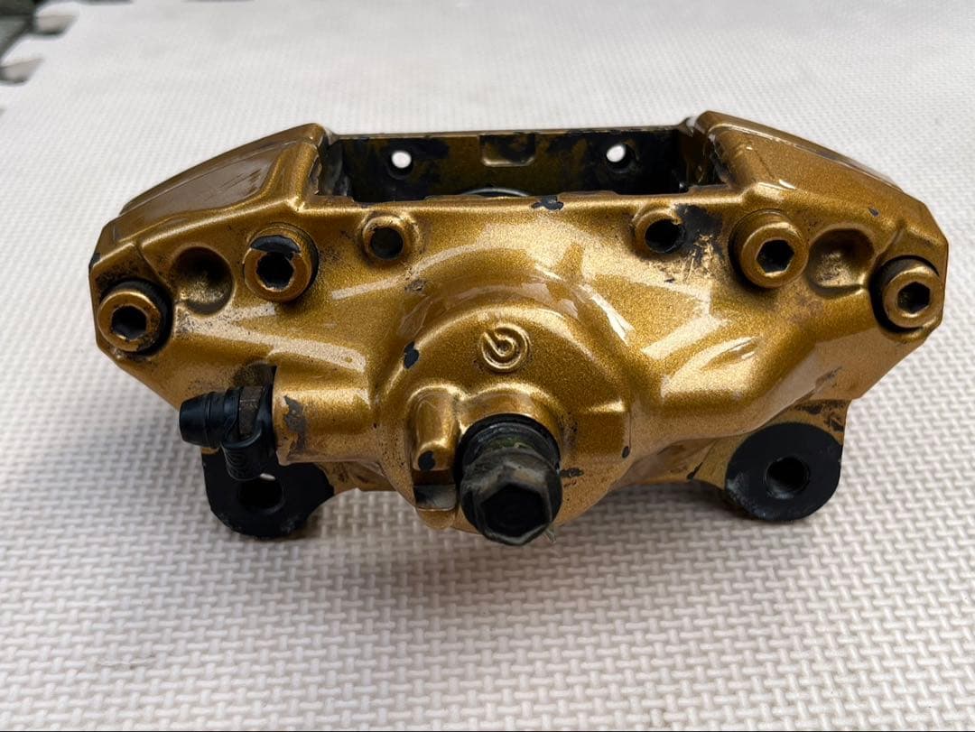 ブレンボ ゴールドキャリバー 2POT