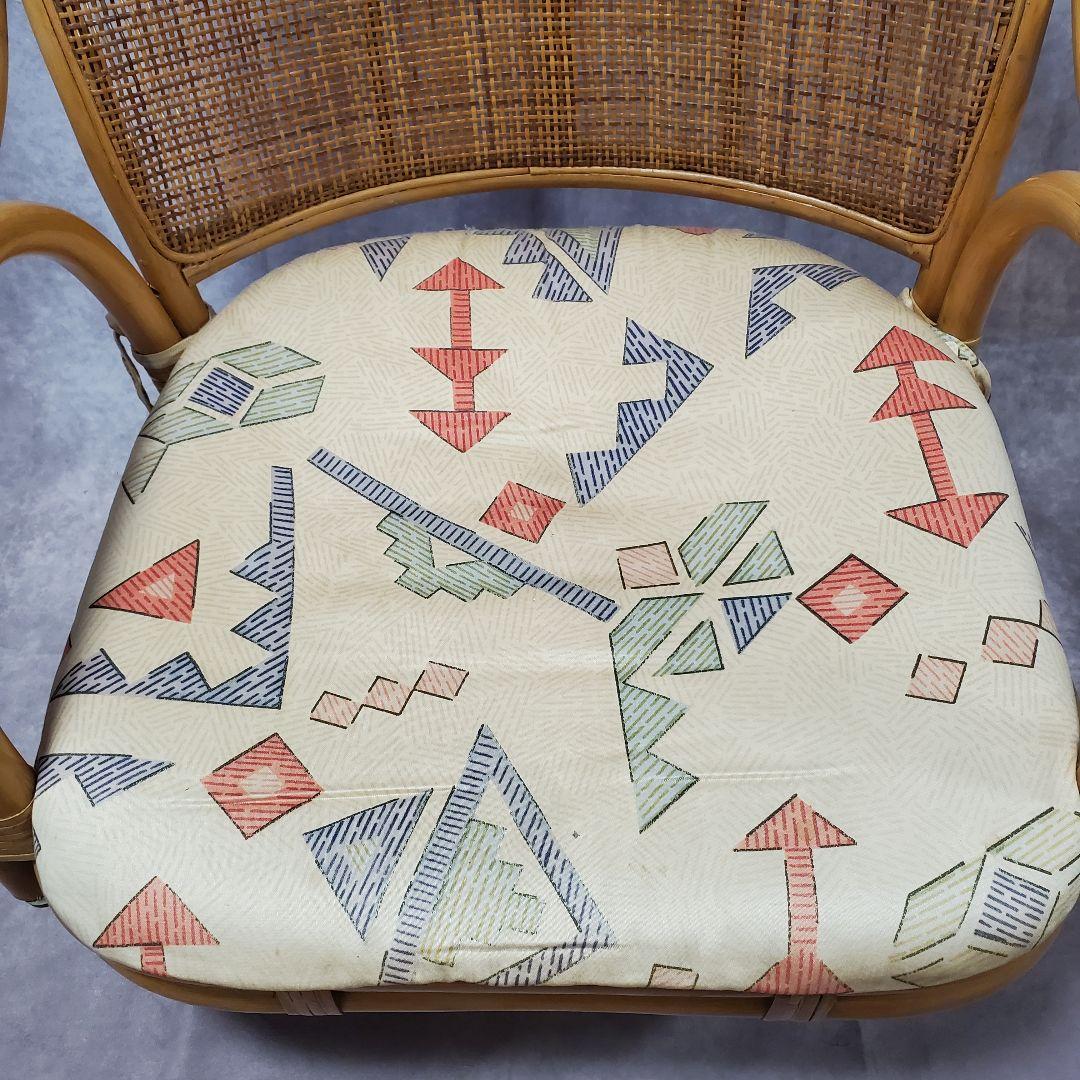 回転式座椅子籐椅子・クッション付き2脚セット　花柄　昭和レトロ　ヴィンテージ　籐