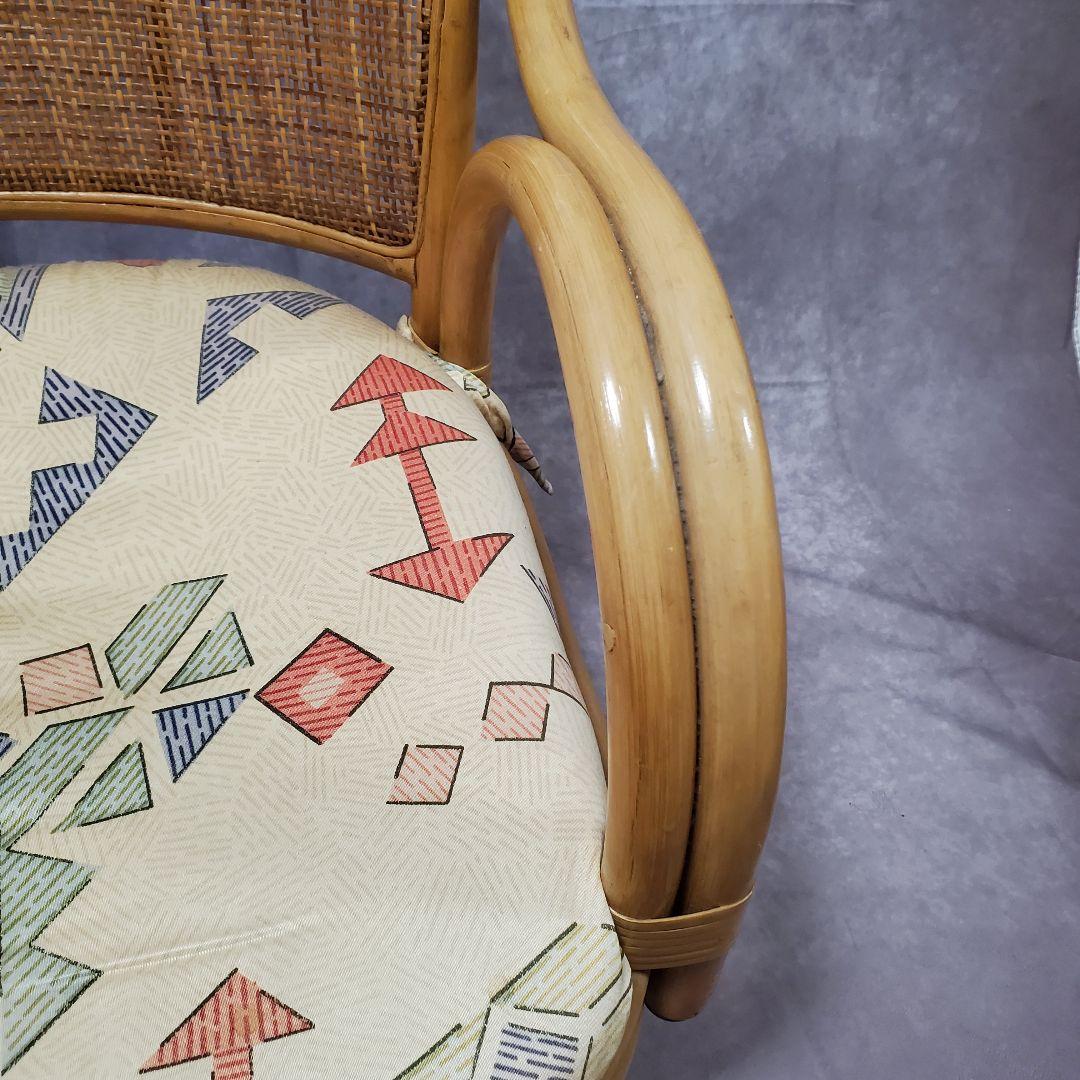 回転式座椅子籐椅子・クッション付き2脚セット　花柄　昭和レトロ　ヴィンテージ　籐