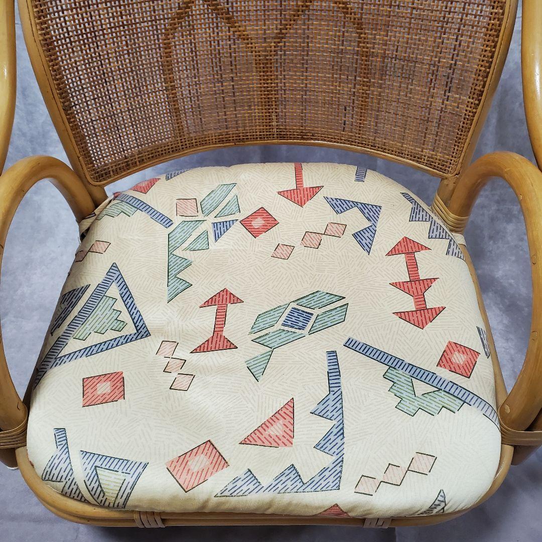 回転式座椅子籐椅子・クッション付き2脚セット　花柄　昭和レトロ　ヴィンテージ　籐