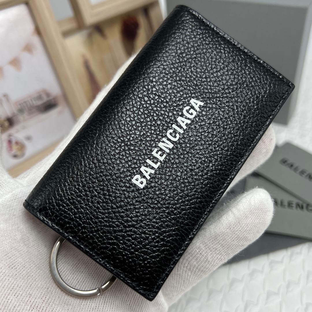✨ほぼ未使用品✨BALENCIAGA バレンシアガ エブリデイ　６連キーケース