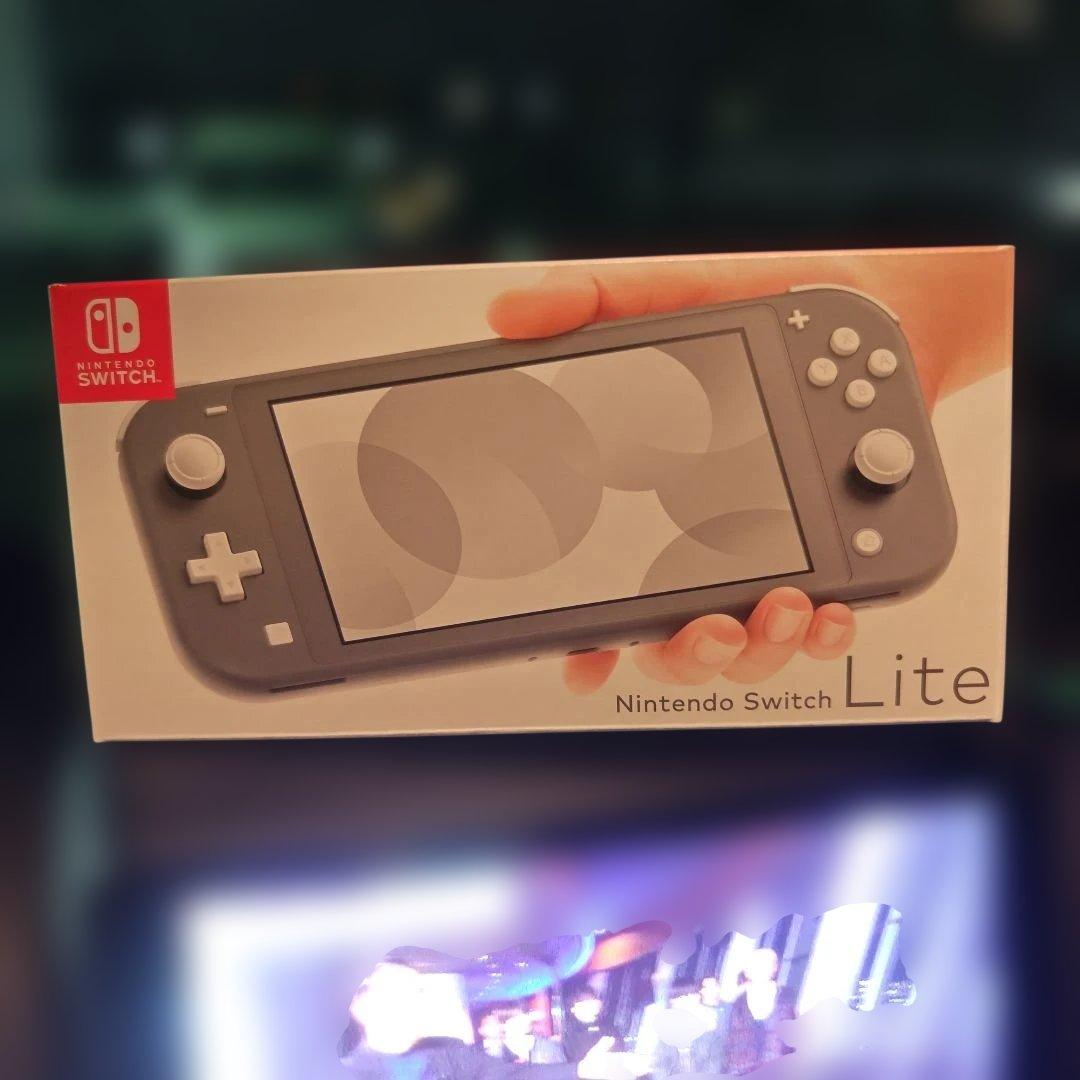 新品　Switch Lite