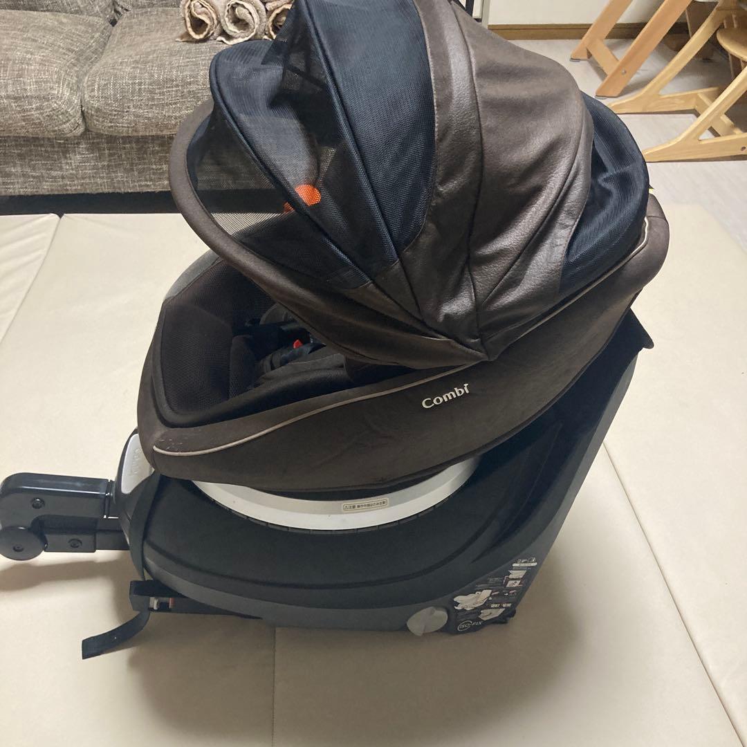 Combi 車用チャイルドシート ブラウン