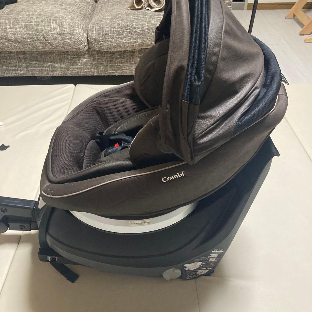 Combi 車用チャイルドシート ブラウン