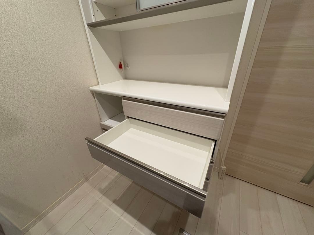 ホワイト木目調収納キャビネット　ニトリ　幅120