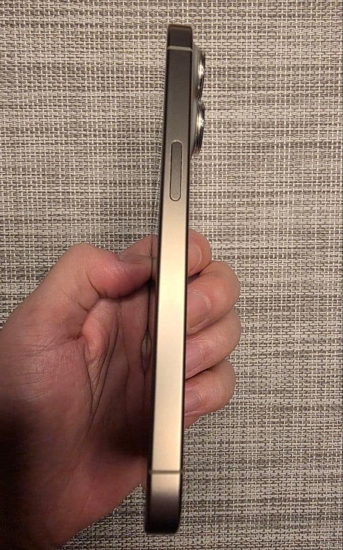 iPhone15 Pro 128GB SIMフリー ナチュラルチタニウム