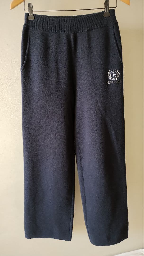 C7011 ロゴスウェット×ニットパンツ