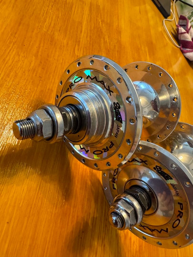 M*t様 美中古　SUZUE PRO MAX ハブ前後セット　NJS刻印あり