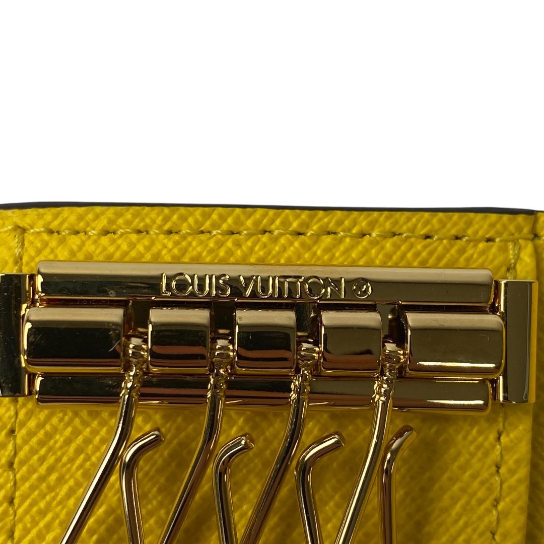 未使用 ルイ ヴィトン モノグラム ジョーヌ ミュルティクレ 4 キーケース.