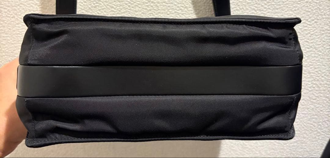 PRADA プラダ　ショルダーバッグ　スモール パデッド Re-Nylon