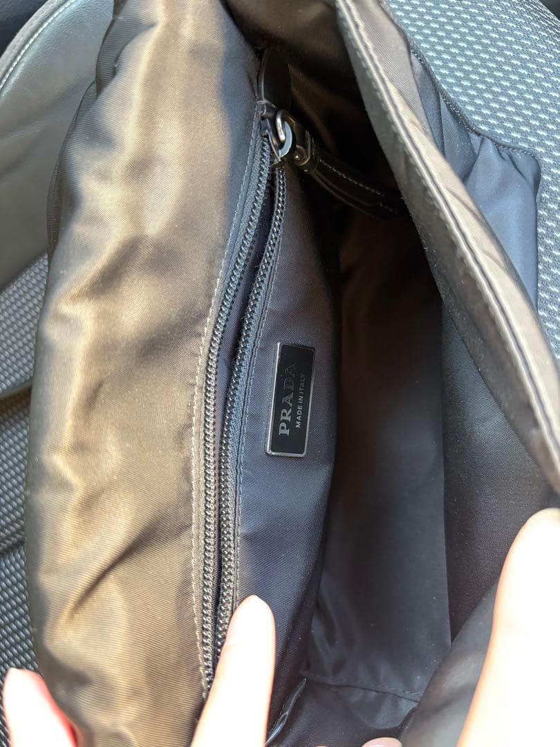PRADA プラダ　ショルダーバッグ　スモール パデッド Re-Nylon
